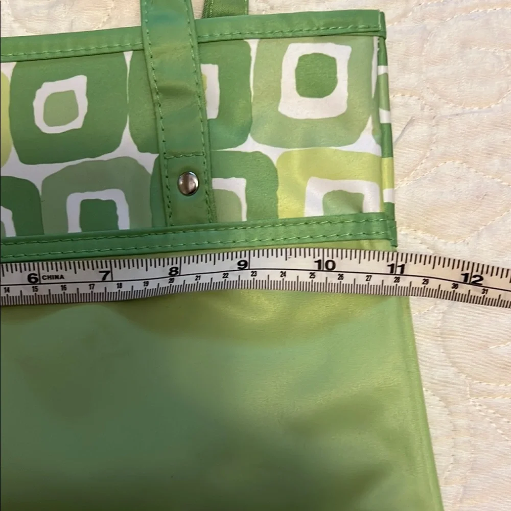 Clinique this tote